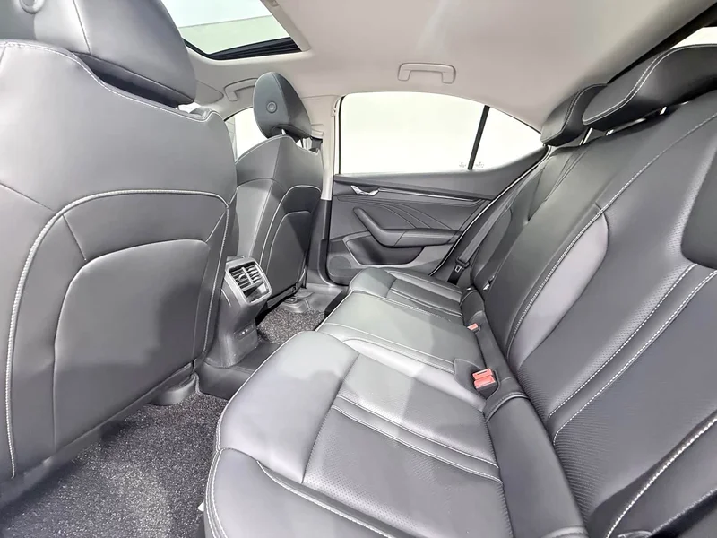 Volkswagen Octavia — фото 8