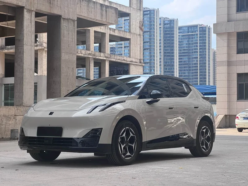 Lynk & Co Z20