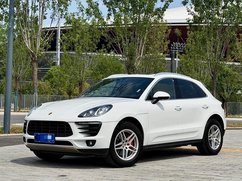 Porsche Macan — фото 1