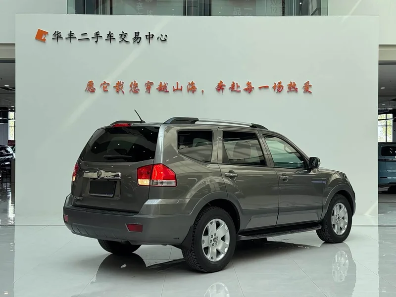 Kia Borrego — фото 6