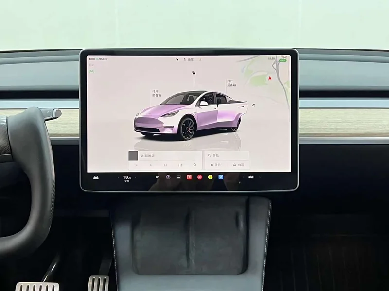 Tesla Model Y — фото 24