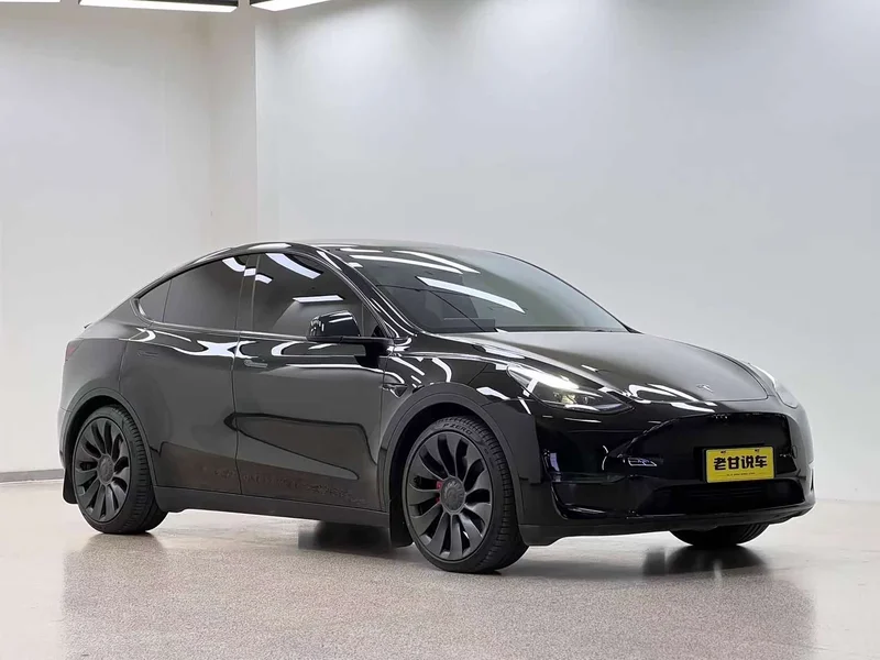 Tesla Model Y — фото 3