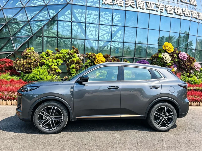 Changan CS55PLUS — фото 3