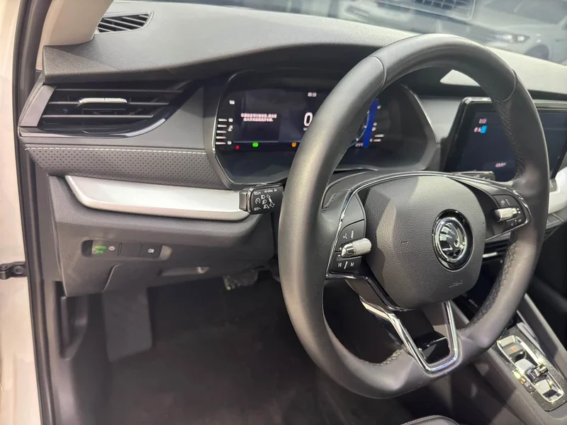 Volkswagen Octavia — фото 11