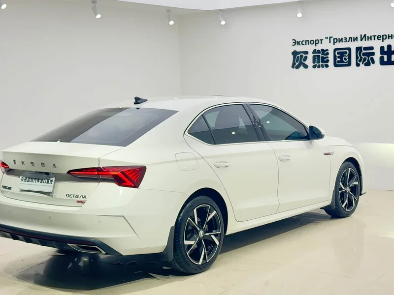 Volkswagen Octavia — фото 4