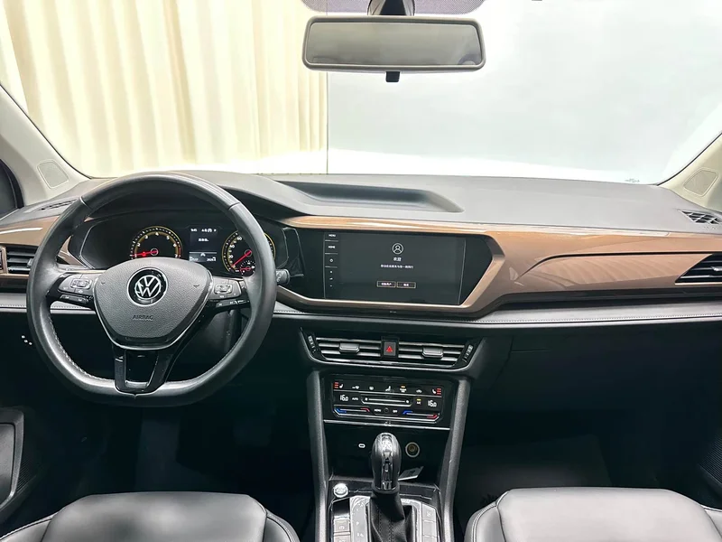 Volkswagen Tharu — фото 22