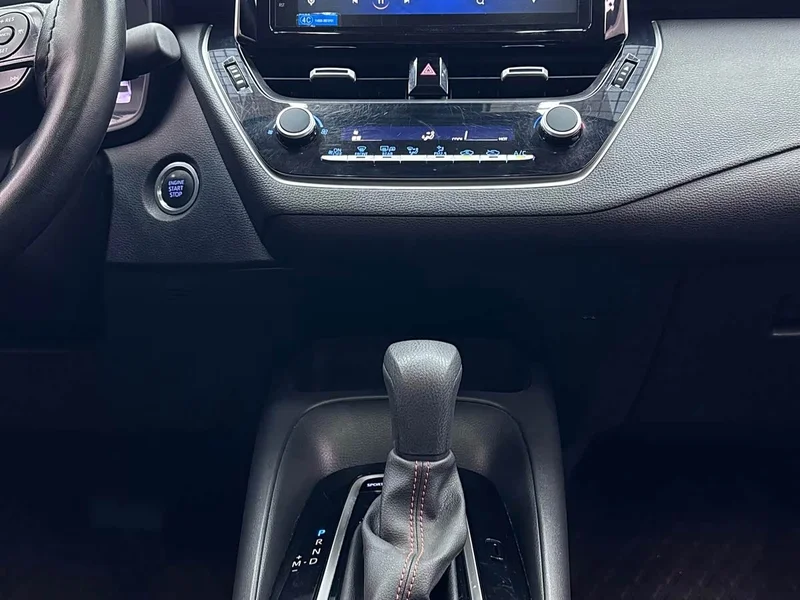 Toyota Corolla — фото 13