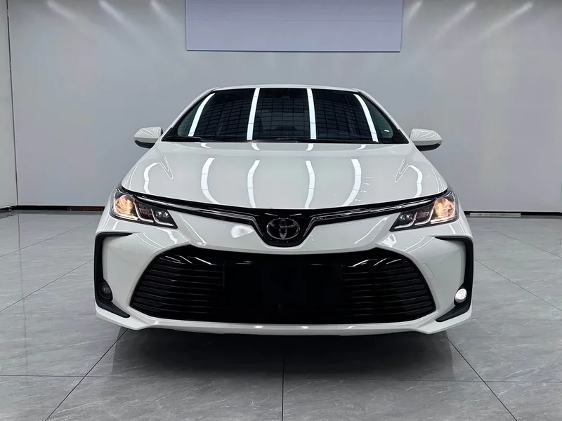 Toyota Corolla — фото 2