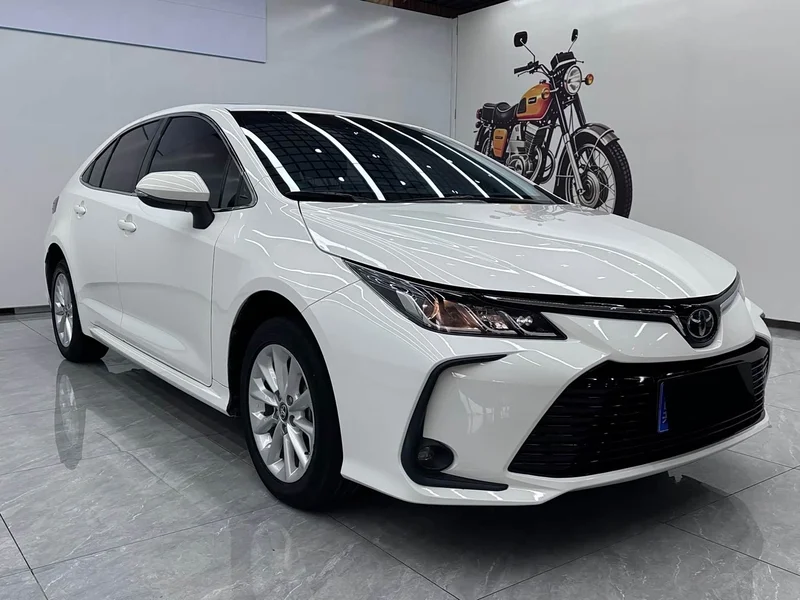 Toyota Corolla — фото 3