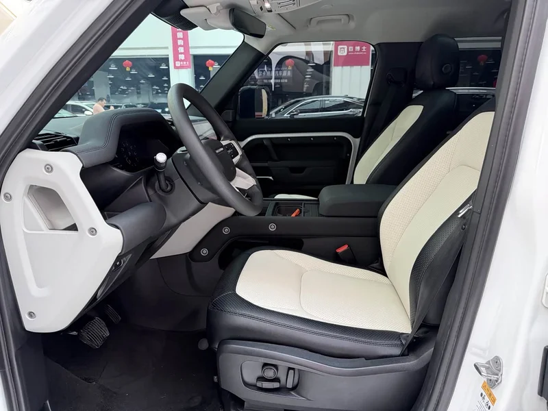 Land Rover Defender — фото 11