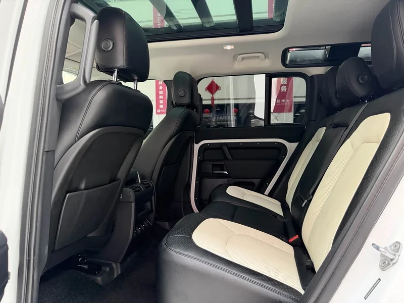 Land Rover Defender — фото 13