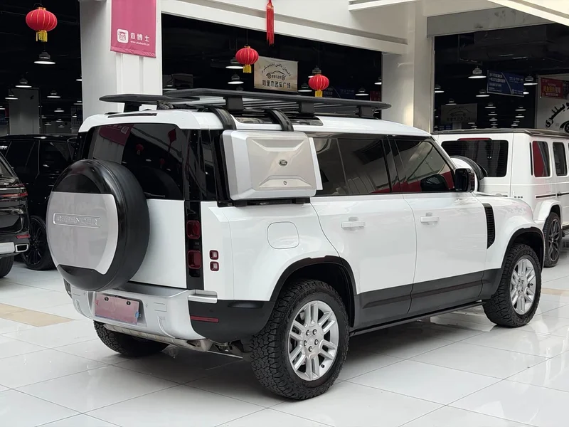 Land Rover Defender — фото 19