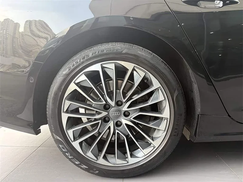 Audi A6L New Energy — фото 14