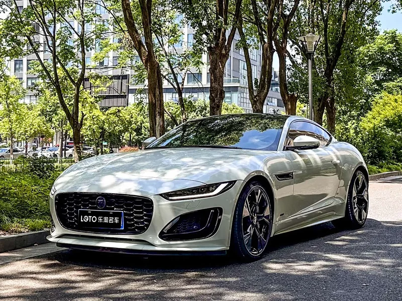 Jaguar F-TYPE — фото 1