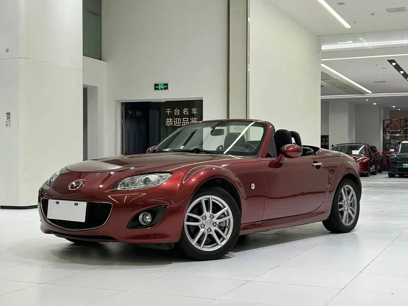 Mazda MX-5 — фото 1