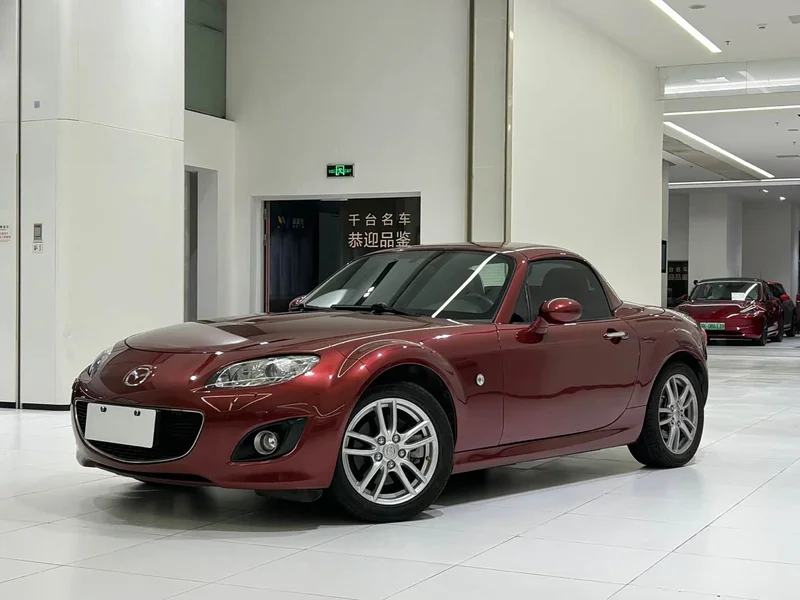 Mazda MX-5 — фото 8