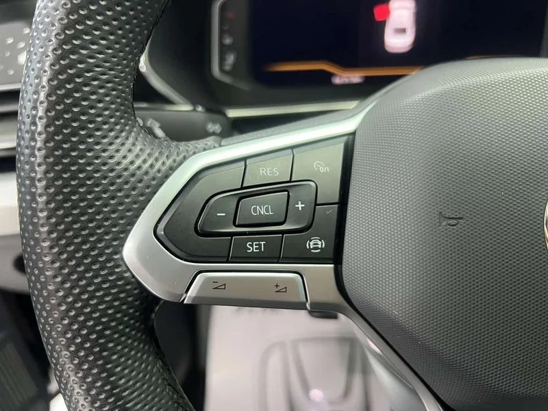 Volkswagen Passat — фото 13