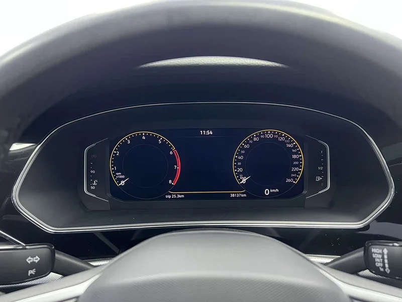 Volkswagen Passat — фото 14