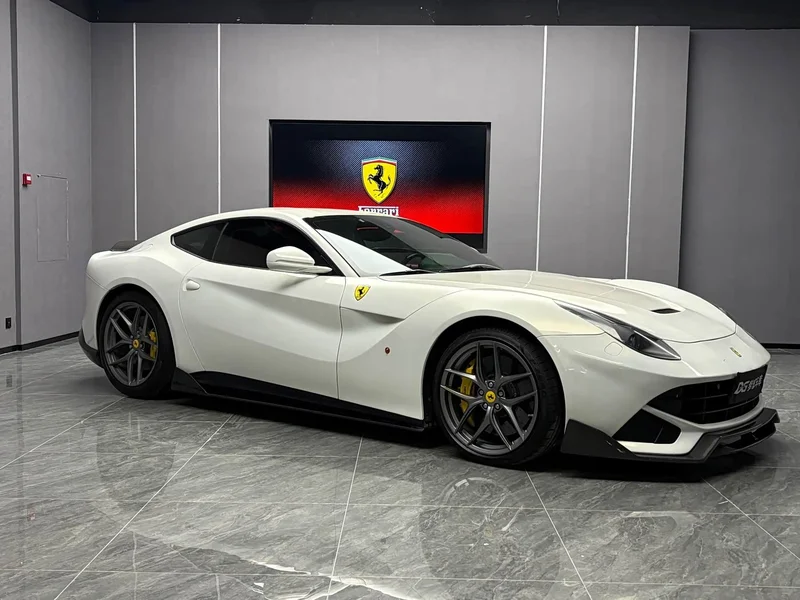 Ferrari F12 Berlinetta — фото 1