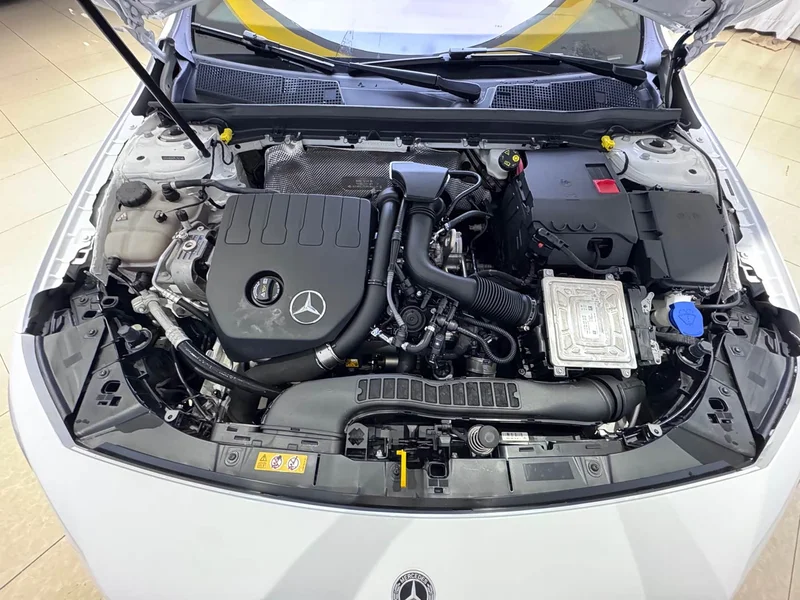 Mercedes-Benz A-Class — фото 12