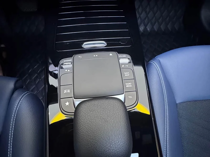 Mercedes-Benz A-Class — фото 14
