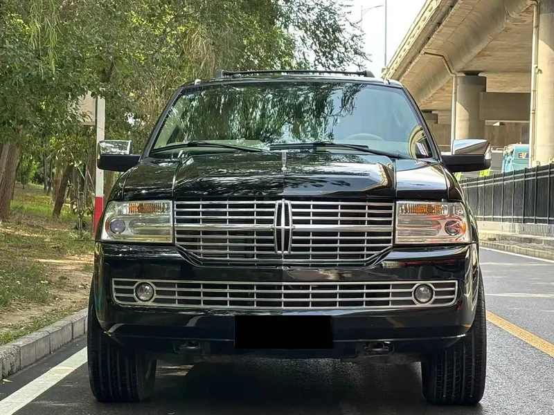 Lincoln Navigator — фото 2