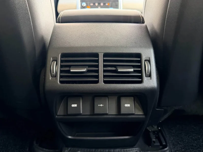 Land Rover Discovery — фото 27