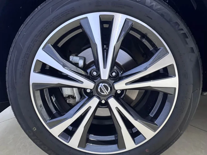 Nissan Qashqai — фото 26