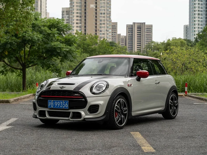 MINI JCW — фото 1