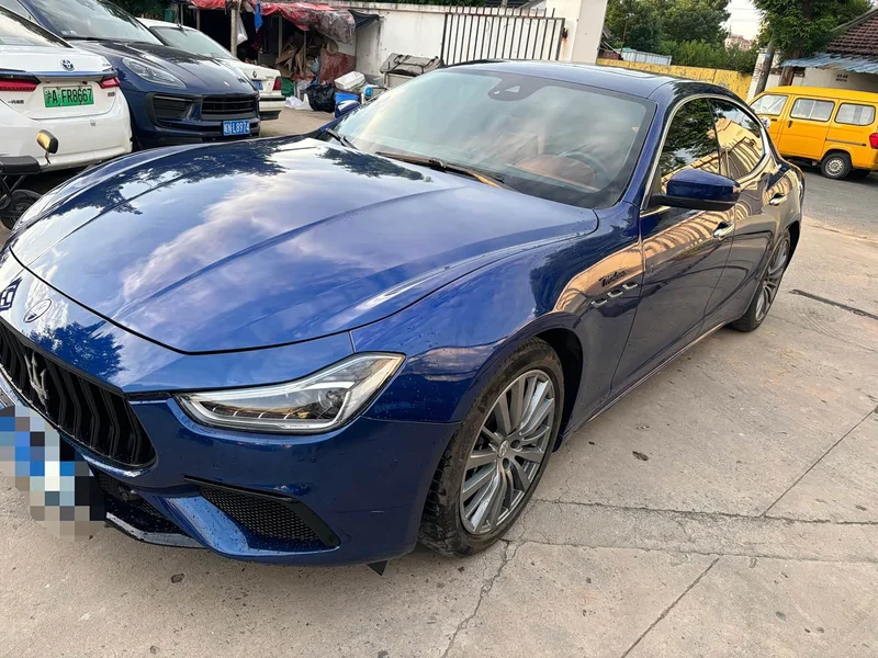 Maserati Ghibli — фото 1