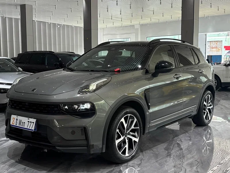 Lynk & Co 01