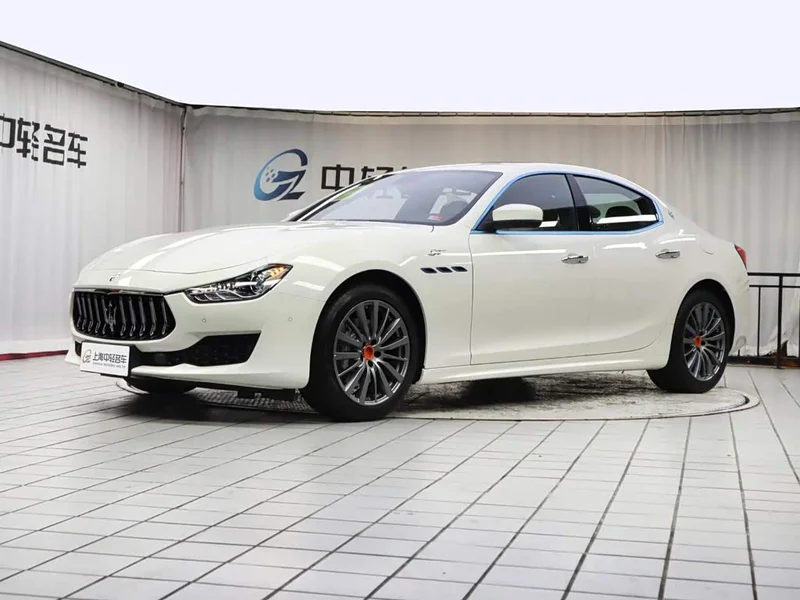 Maserati Ghibli — фото 1