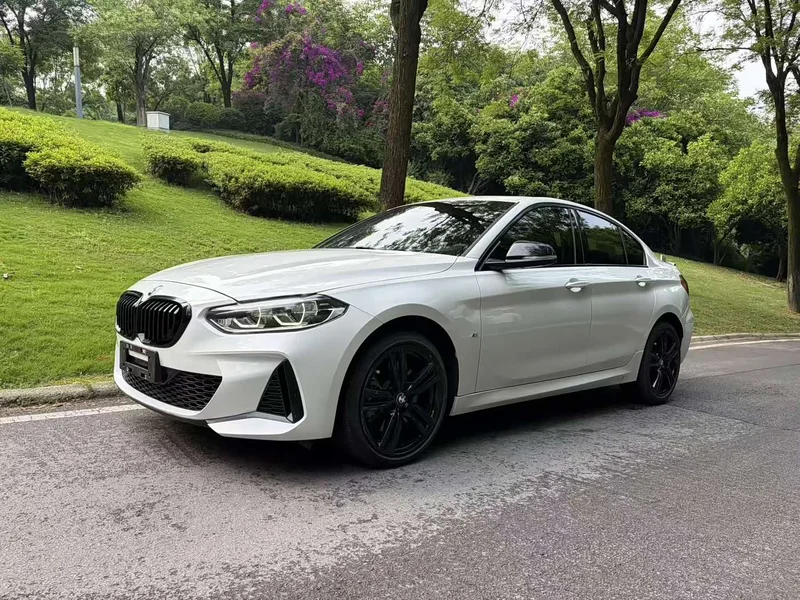 BMW 1-Series — фото 1