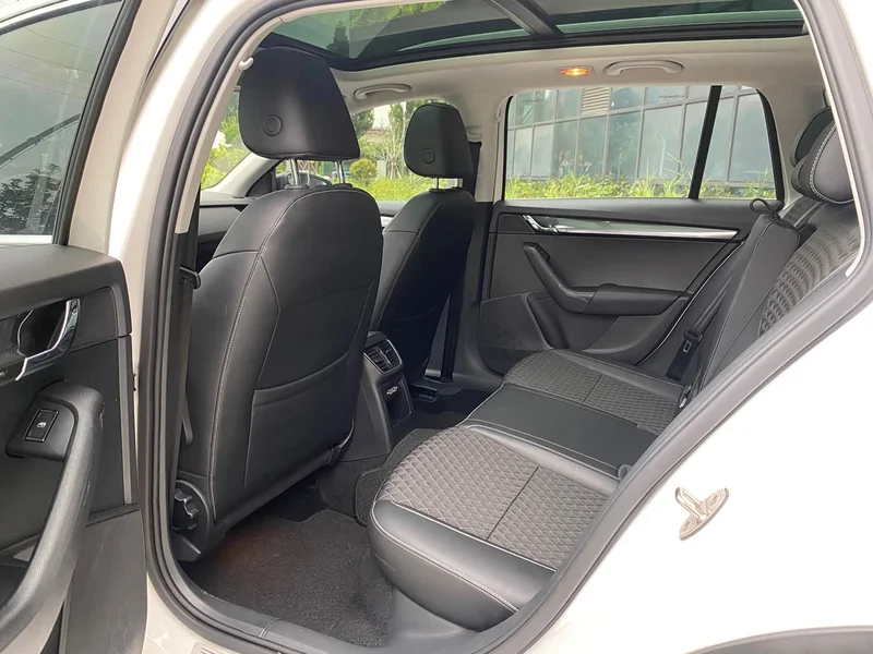 Volkswagen Octavia — фото 6