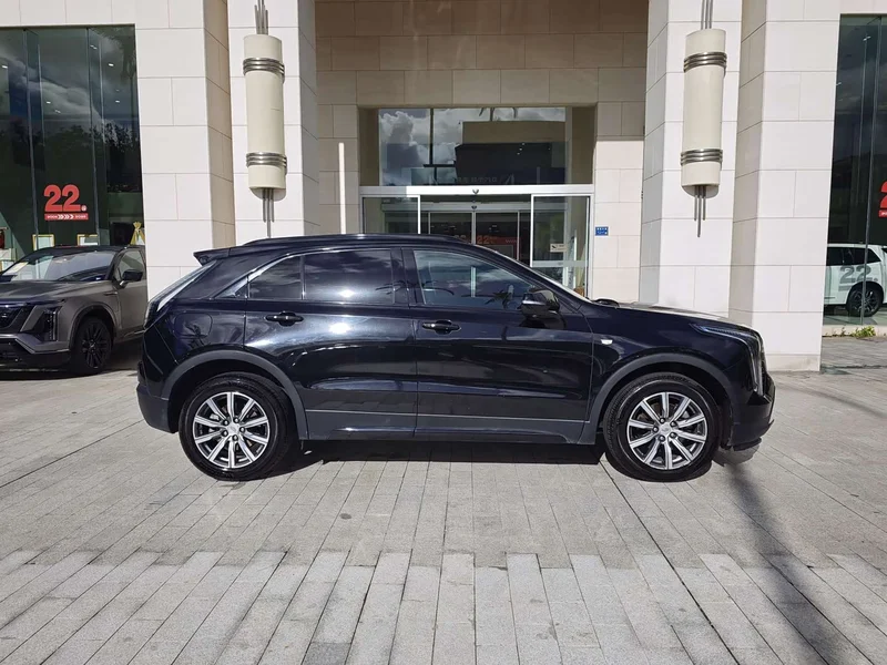 Cadillac XT4 — фото 7
