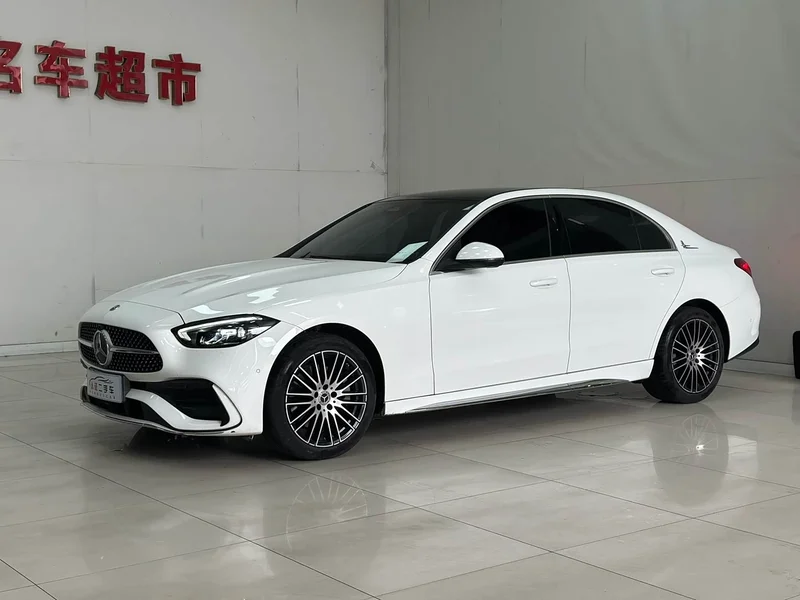 Mercedes-Benz C-Class — фото 1