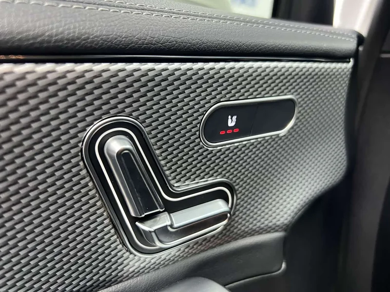 Mercedes-Benz A-Class — фото 11