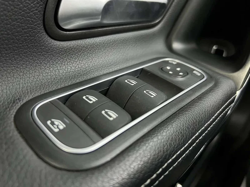 Mercedes-Benz A-Class — фото 12
