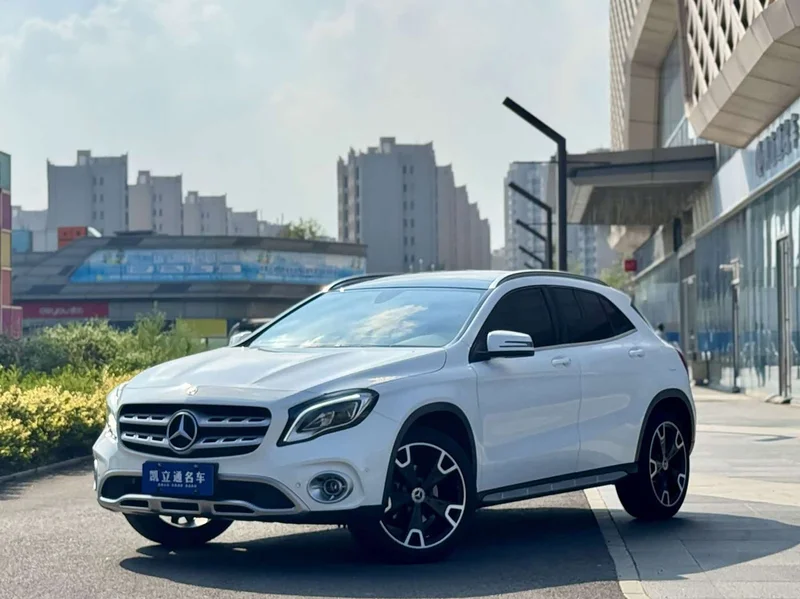 Mercedes-Benz GLA-Class — фото 1