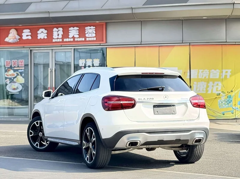 Mercedes-Benz GLA-Class — фото 5
