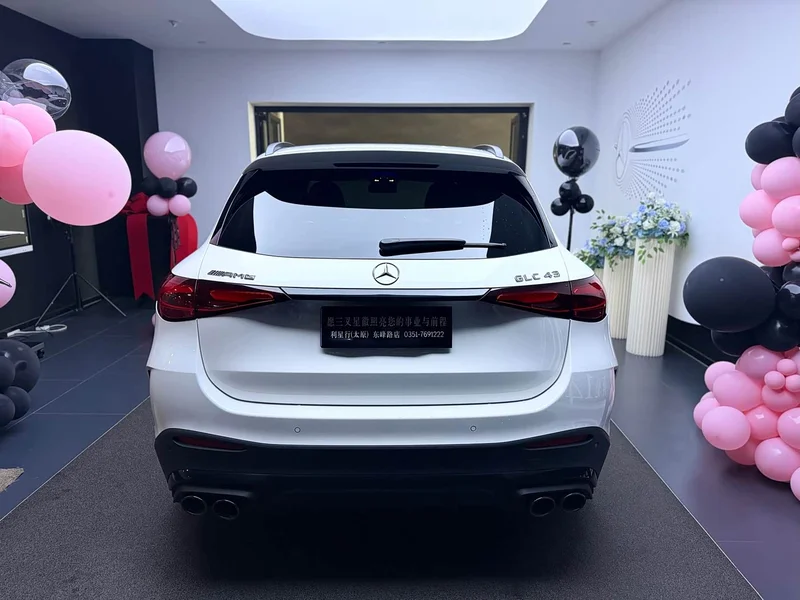 Mercedes-Benz GLC AMG — фото 8