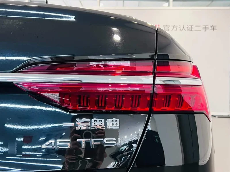 Audi A6L — фото 14