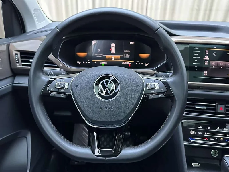 Volkswagen Tharu — фото 10