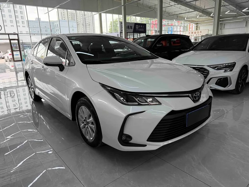 Toyota Corolla — фото 3