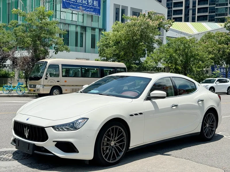 Maserati Ghibli
