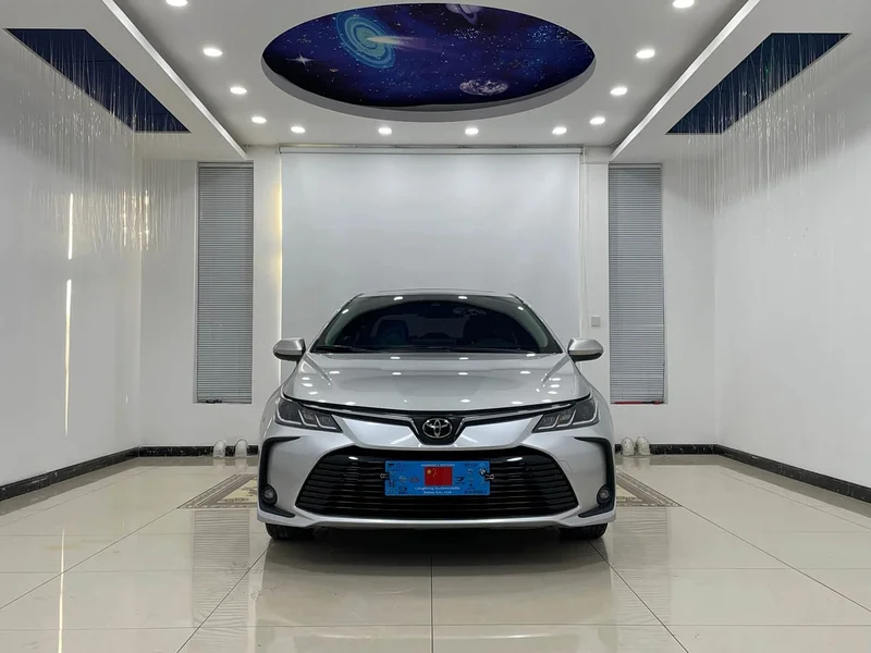 Toyota Corolla — фото 2
