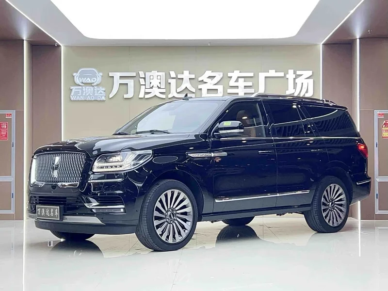 Lincoln Navigator — фото 1