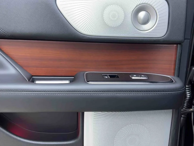 Lincoln Navigator — фото 12