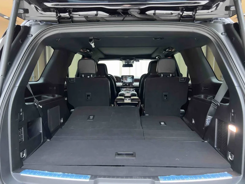 Lincoln Navigator — фото 13
