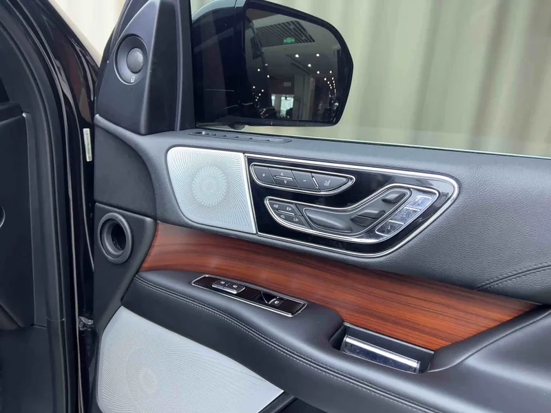 Lincoln Navigator — фото 4